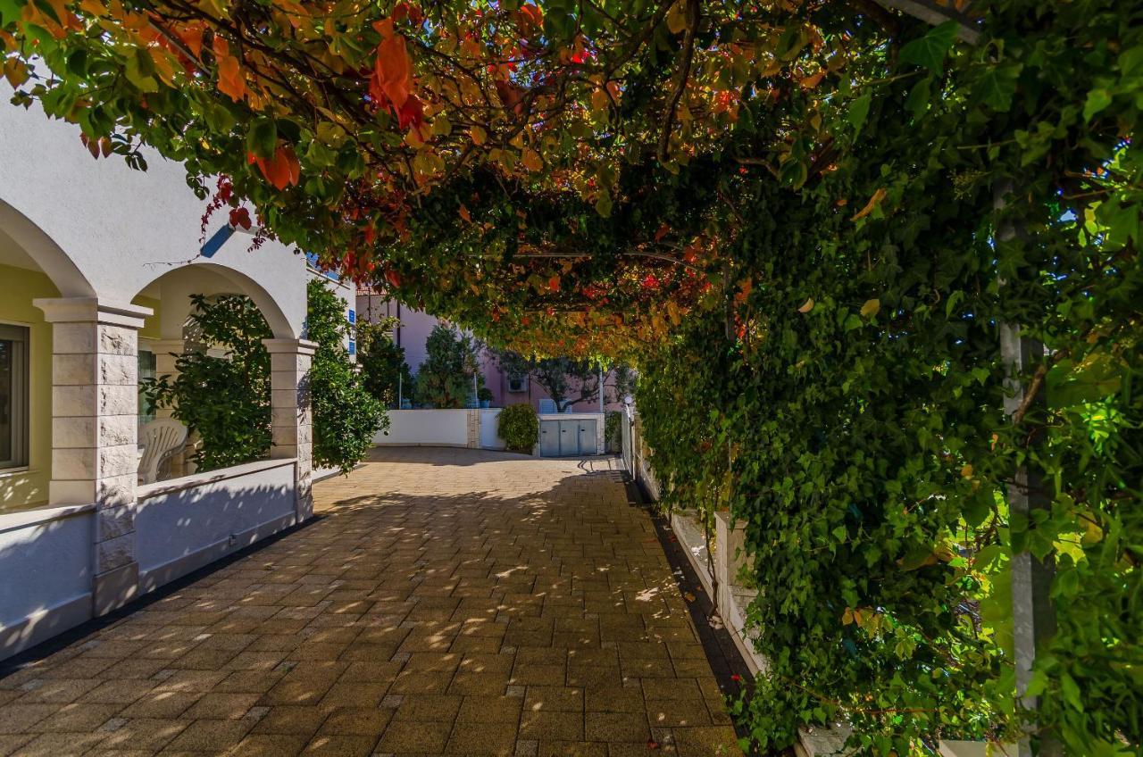 Apartments Palm Tree Trogir Dış mekan fotoğraf